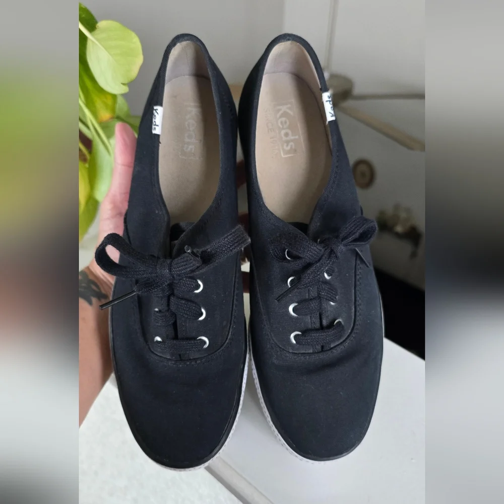Keds Champion Triple Dot Foxing womens sneakers shoes size 9